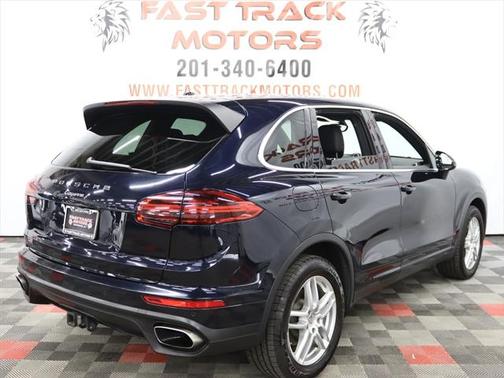 2016 Porsche Cayenne Base