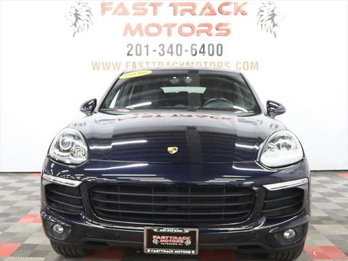 2016 Porsche Cayenne Base