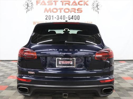 2016 Porsche Cayenne Base