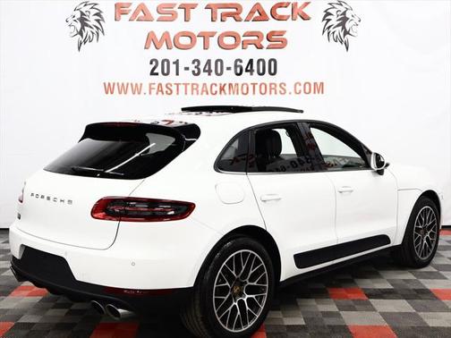 2018 Porsche Macan Base