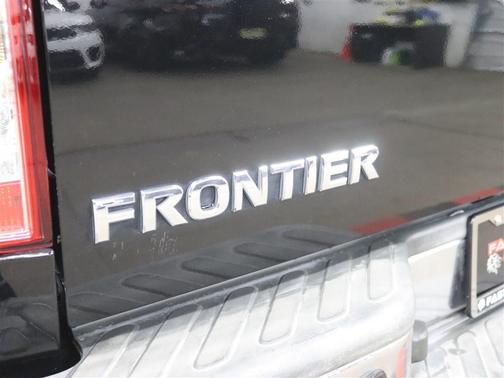 2017 Nissan Frontier SV