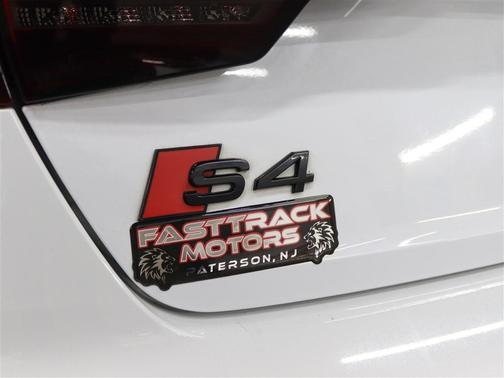 2024 Audi S4 Premium Plus TFSI quattro Tiptronic