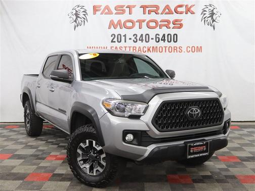 2018 Toyota Tacoma DOUBLE CAB