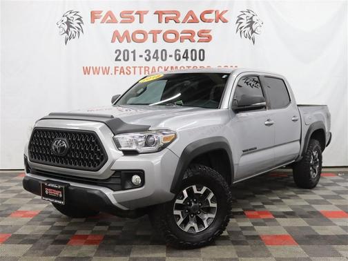 2018 Toyota Tacoma DOUBLE CAB