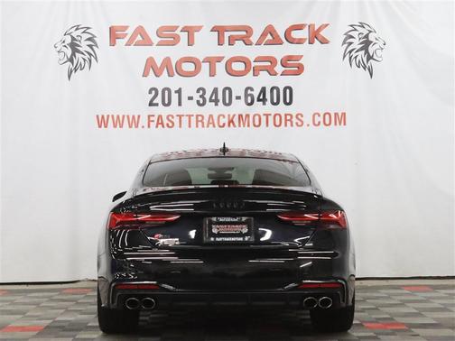 Mythos Black Metallic 2022 Audi S5 Premium Plus TFSI quattro Tiptronic