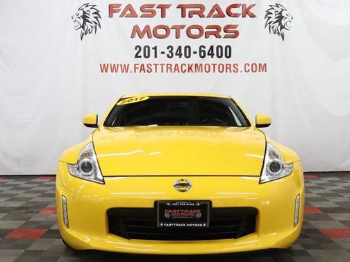 2017 Nissan 370Z Base