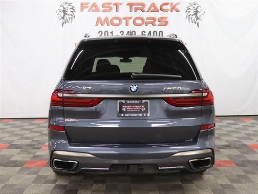 2021 BMW X7 M50i