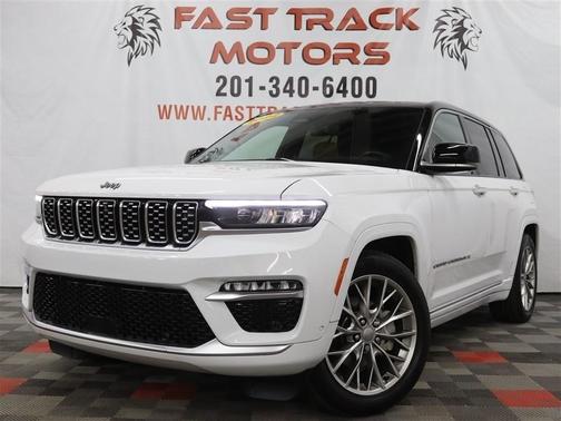 2022 Jeep Grand Cherokee Summit