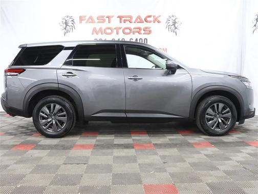 2022 Nissan Pathfinder S 4WD