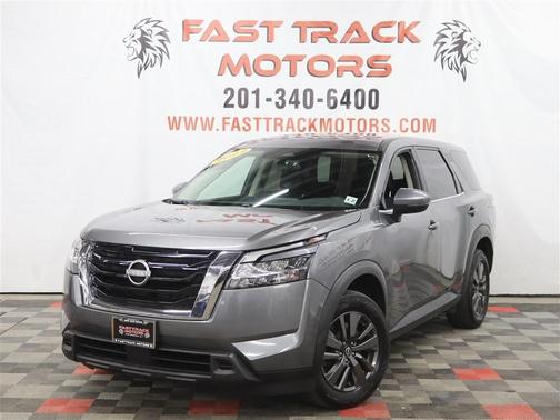 GRAY 2022 Nissan Pathfinder S 4WD
