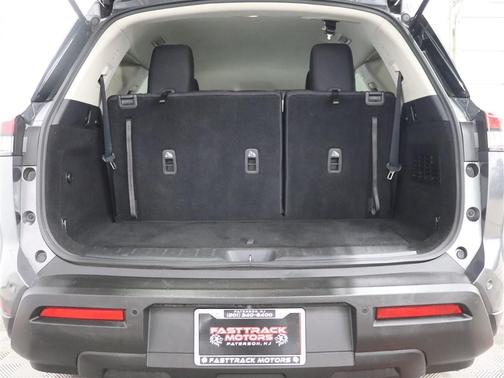 2022 Nissan Pathfinder S 4WD