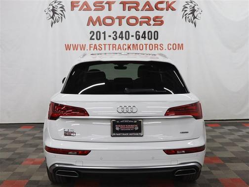 2023 Audi Q5 45 S line Premium Plus