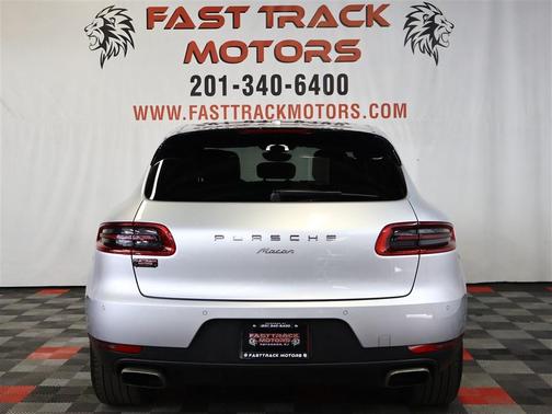 2018 Porsche Macan Sport Edition