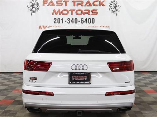 2019 Audi Q7 55 Premium Plus