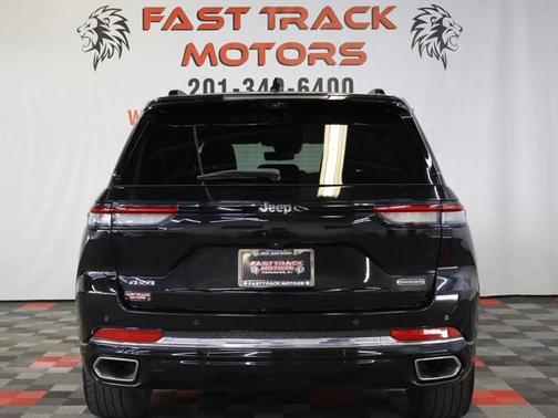 2022 Jeep Grand Cherokee Overland