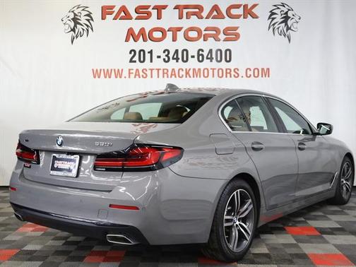 2022 BMW 530 i xDrive