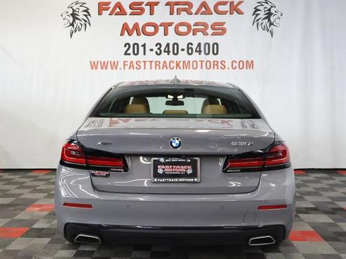 2022 BMW 530 i xDrive