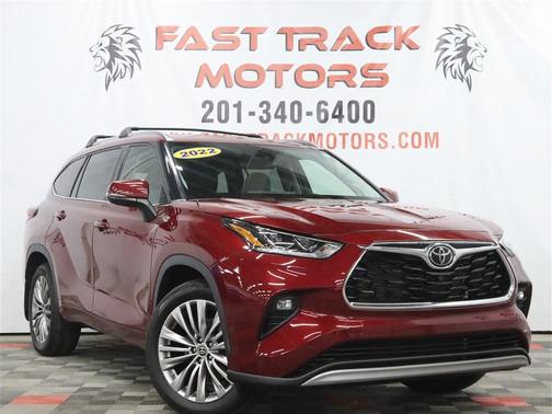 Ruby Flare Pearl 2022 Toyota Highlander Platinum
