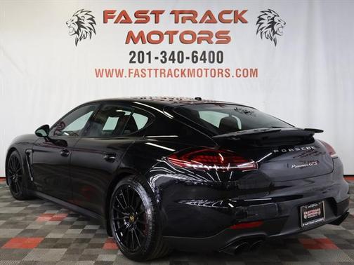 2016 Porsche Panamera GTS