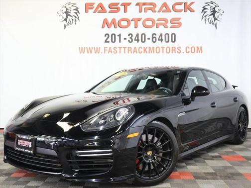 2016 Porsche Panamera GTS