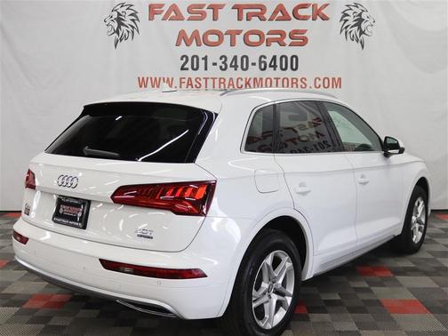 2018 Audi Q5 2.0T Premium Plus