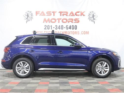 Navarra Blue Metallic 2022 Audi Q5 45 S line Premium