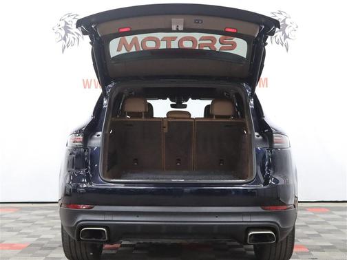 BLUE 2019 Porsche Cayenne Cayenne