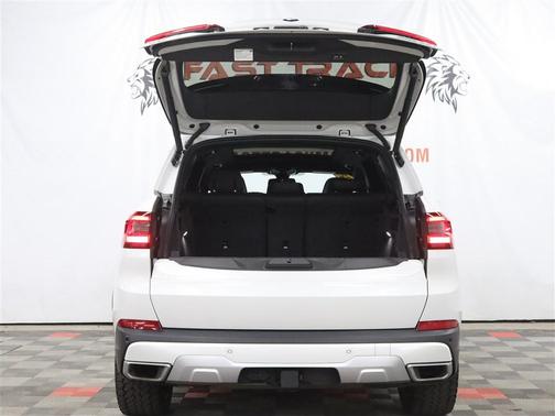 Mineral White Metallic 2020 BMW X5 xDrive40i