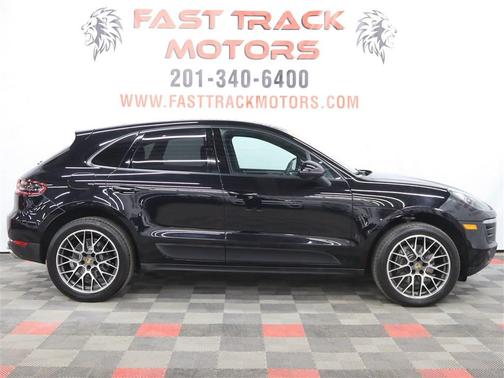 2018 Porsche Macan Macan