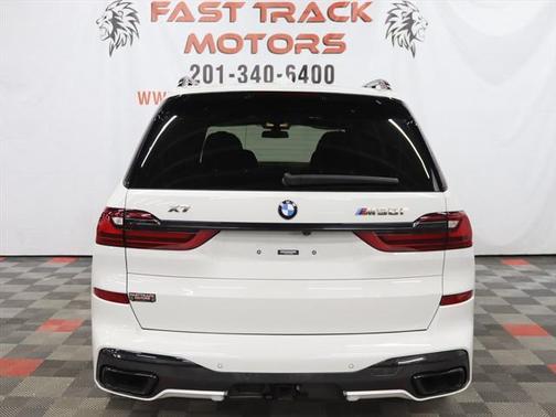 2021 BMW X7 M50i