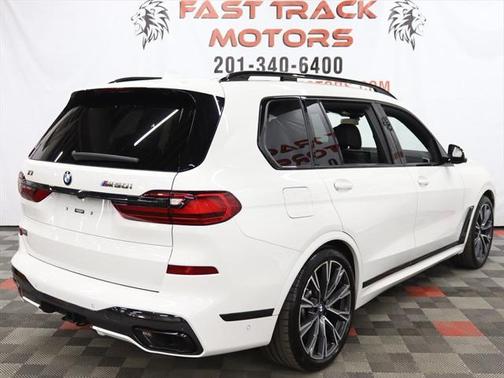2021 BMW X7 M50i