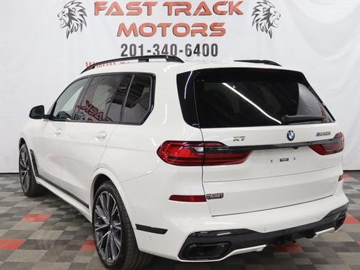 2021 BMW X7 M50i