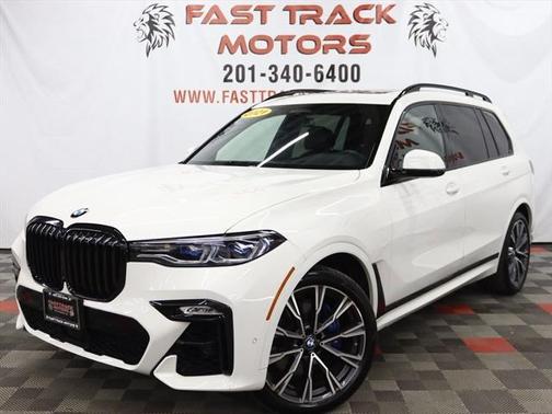 2021 BMW X7 M50i