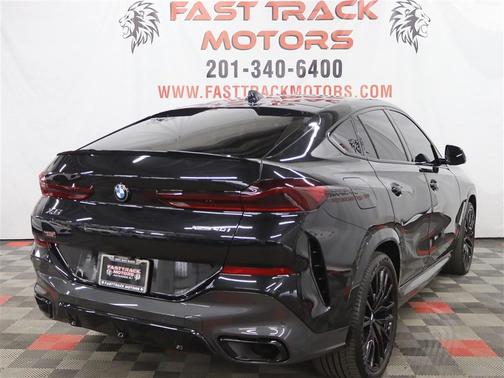 2022 BMW X6 xDrive40i