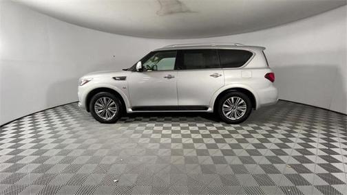 Photo 5 of 27 of 2018 INFINITI QX80 Base
