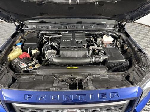 Deep Blue Pearl 2023 Nissan Frontier SV