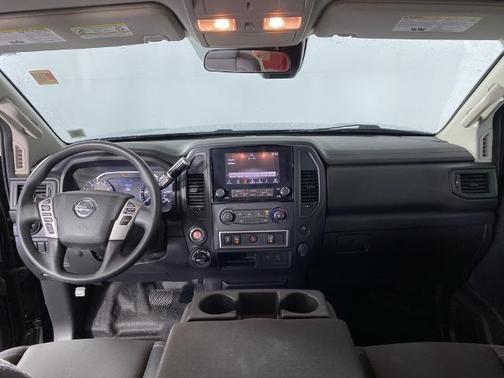 2022 Nissan Titan S
