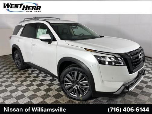 2025 Nissan Pathfinder SL 4WD