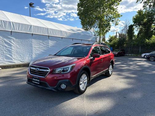 Crimson Red Pearl 2019 Subaru Outback 2.5i Premium