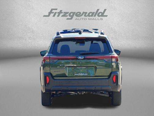 Deep Emerald Green Pearl 2026 Subaru Outback Premium