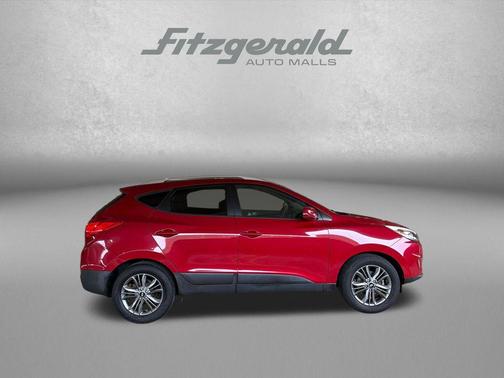 Garnet Red Mica 2015 Hyundai TUCSON SE