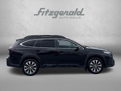Crystal Black Silica 2023 Subaru Outback Limited XT