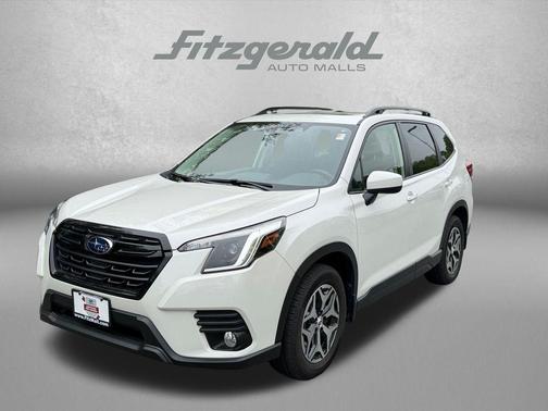 Crystal White Pearl 2023 Subaru Forester Premium