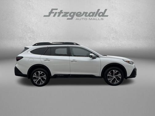 Crystal White Pearl 2021 Subaru Outback Limited XT