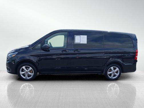 2017 Mercedes-Benz Metris Base