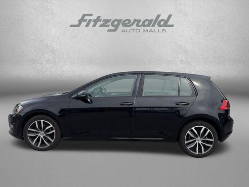 Black 2016 Volkswagen Golf TSI SE 4-Door