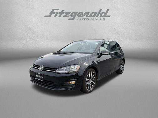 Black 2016 Volkswagen Golf TSI SE 4-Door