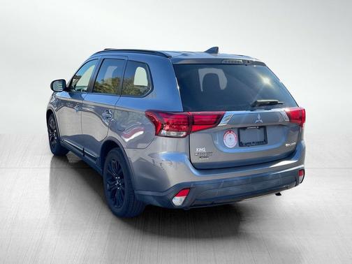 2018 Mitsubishi Outlander LE