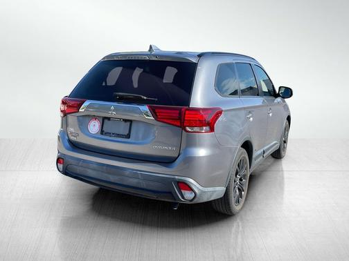 2018 Mitsubishi Outlander LE