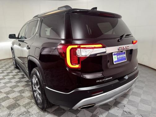 2023 GMC Acadia AWD SLT